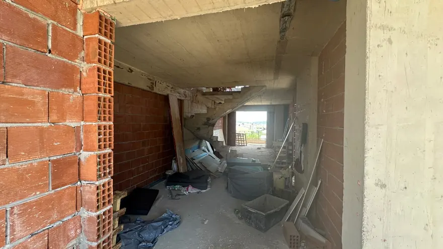 Blue Breeze construction, phase 01